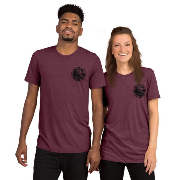 T-shirt à Manches Courtes avec Logo Noir avant seulement – Image 4